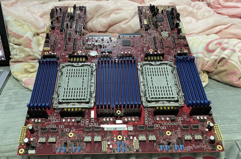 Грядущий гигантский сокет Intel LGA 7529 оказался на 70 % больше LGA 4677 — длиной со слот для оперативной памяти
